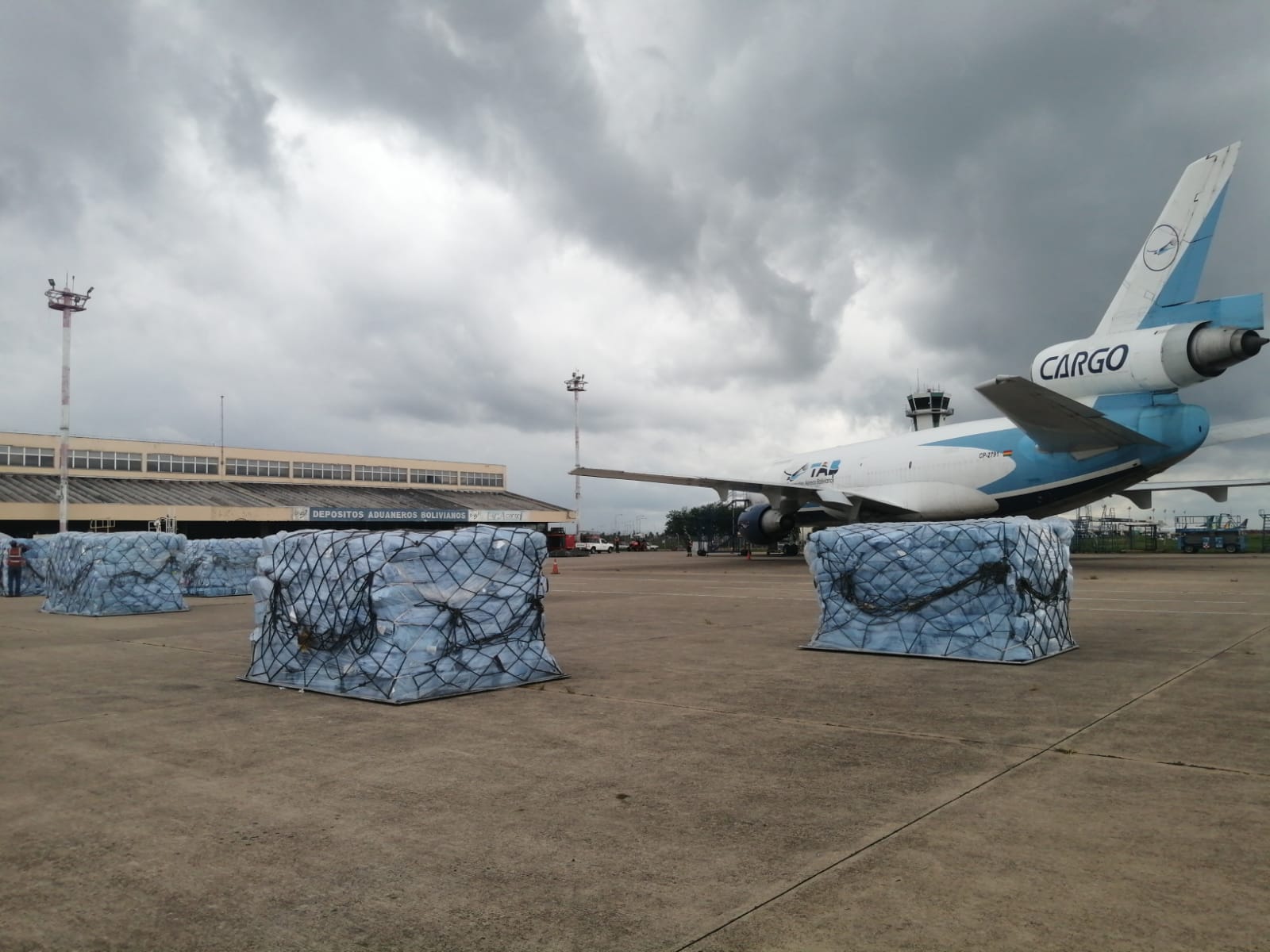 TAB transporta a Estados Unidos madera de alta calidad para la fabricación de puertas de lujo 