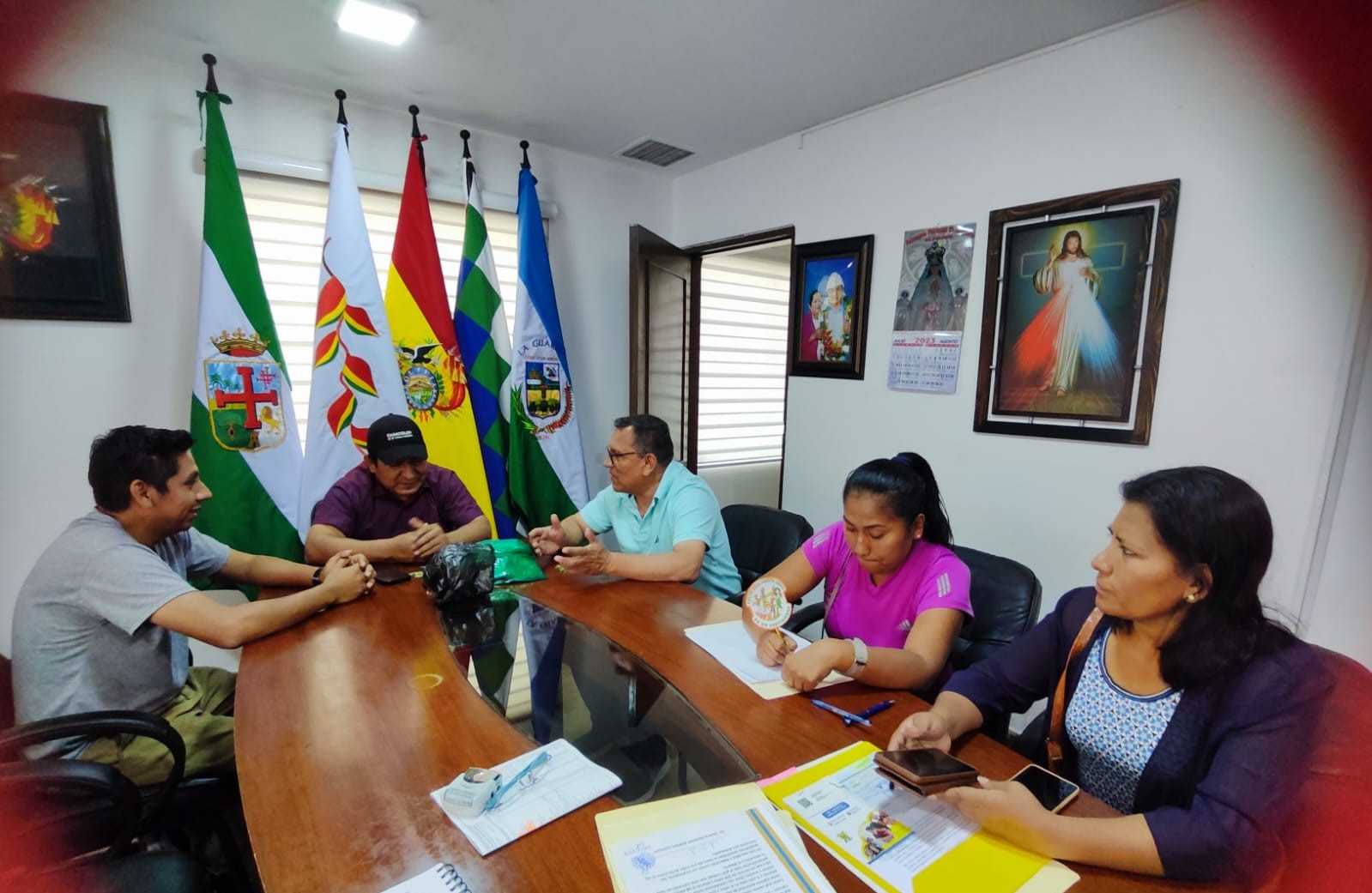 Salud pone en marcha masiva vacunación y búsqueda de casos de coqueluche en Santa Cruz