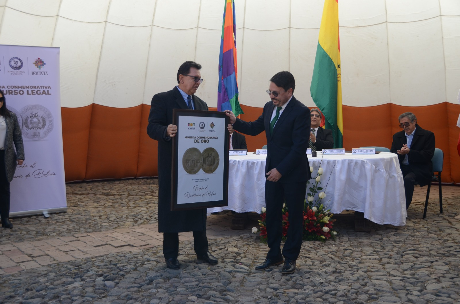 Presentan el diseño de monedas que serán acuñadas en conmemoración al Bicentenario de Bolivia
