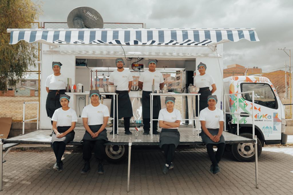 Miska, escuela móvil de gastronomía que aspira formar a 4.000 jóvenes rurales en su recorrido por Bolivia