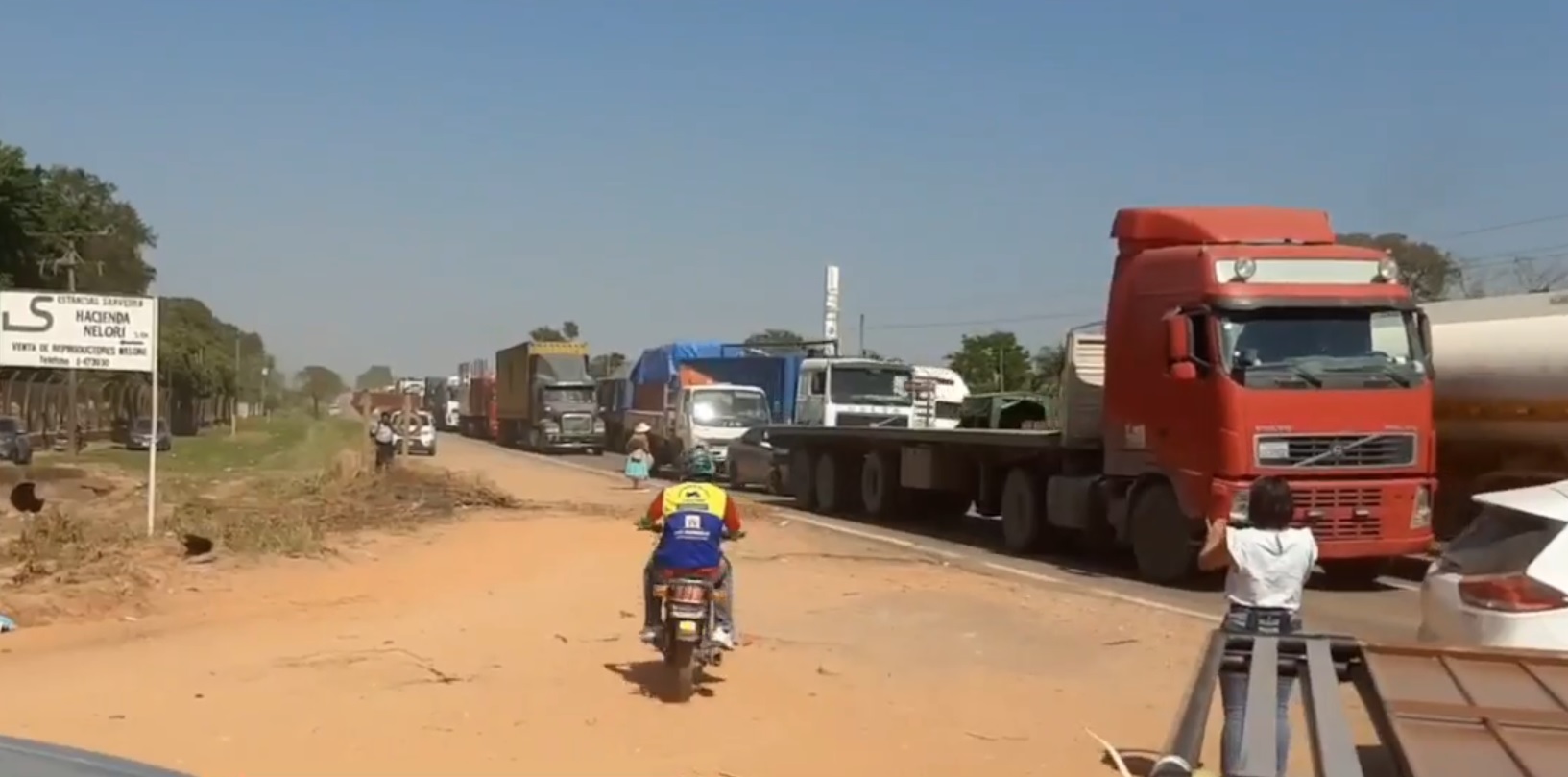 Declaran cuarto intermedio al bloqueo en Okinawa que exige carretera a la Gobernación de Santa Cruz