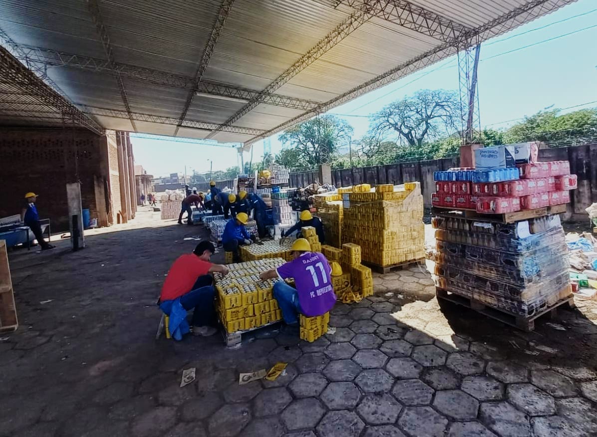 Aduana destruye 64 t de bebidas ilegales valoradas en más de medio millón de bolivianos