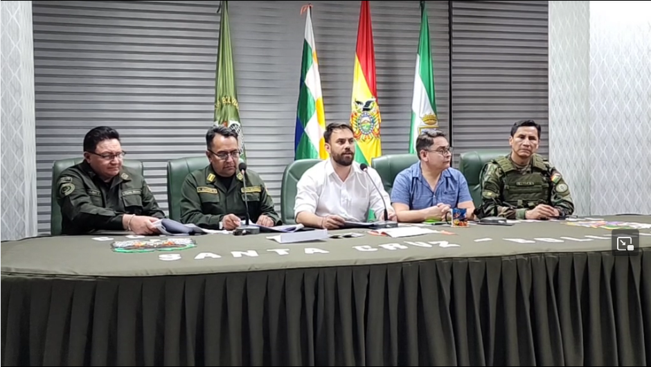 El ministro de Gobierno, Eduardo del Castillo, en conferencia de prensa. Captura.
