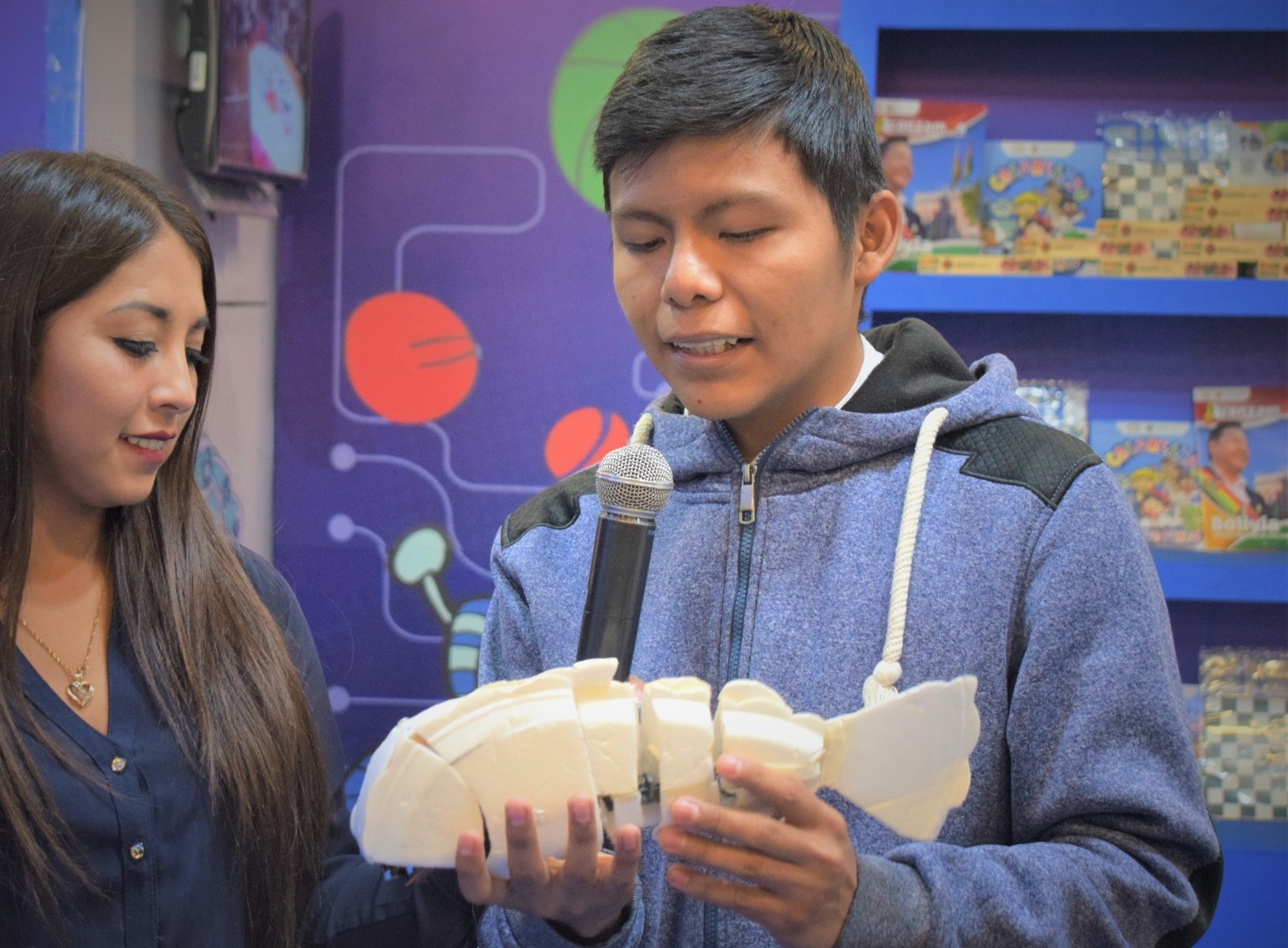 El “Chico Robótico” comparte su experiencia tras participar en el primer campamento aeroespacial en México