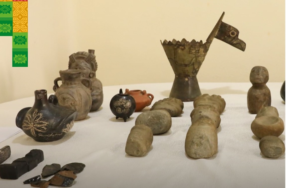 Gobierno recibe donación de 79 bienes culturales y patrimoniales de Flavia Gonzales 