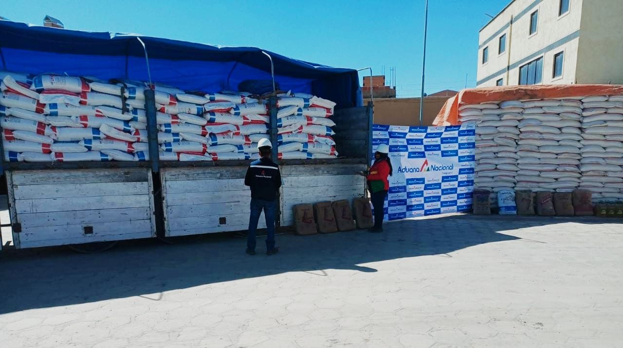 Plan del Sur logra el comiso de 106 toneladas de harina, arroz y aceite de contrabando