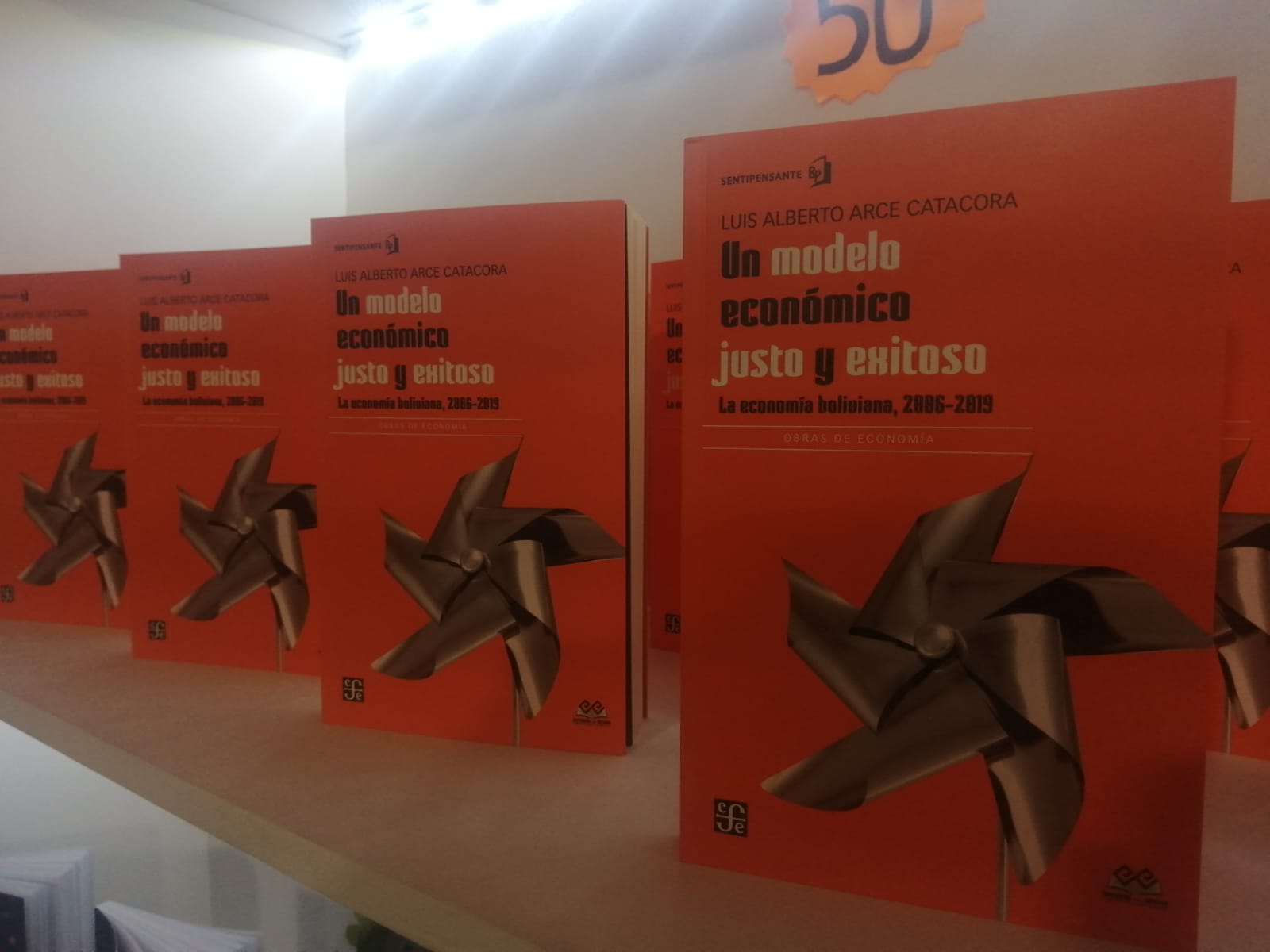 Arce presentará su libro “Un modelo económico justo y exitoso. La economía boliviana 2006-2019” en la FIL