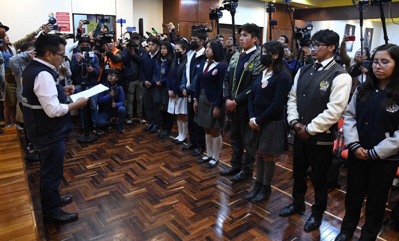 Identifican que la baja autoestima es una de las causas de bullying en colegios del país 