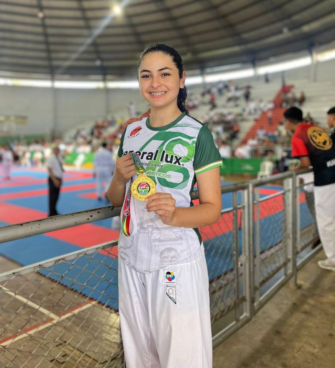 La karateca Sol Sandóval que representa a Bolivia en Chile. Foto: Viceministerio de Deportes.