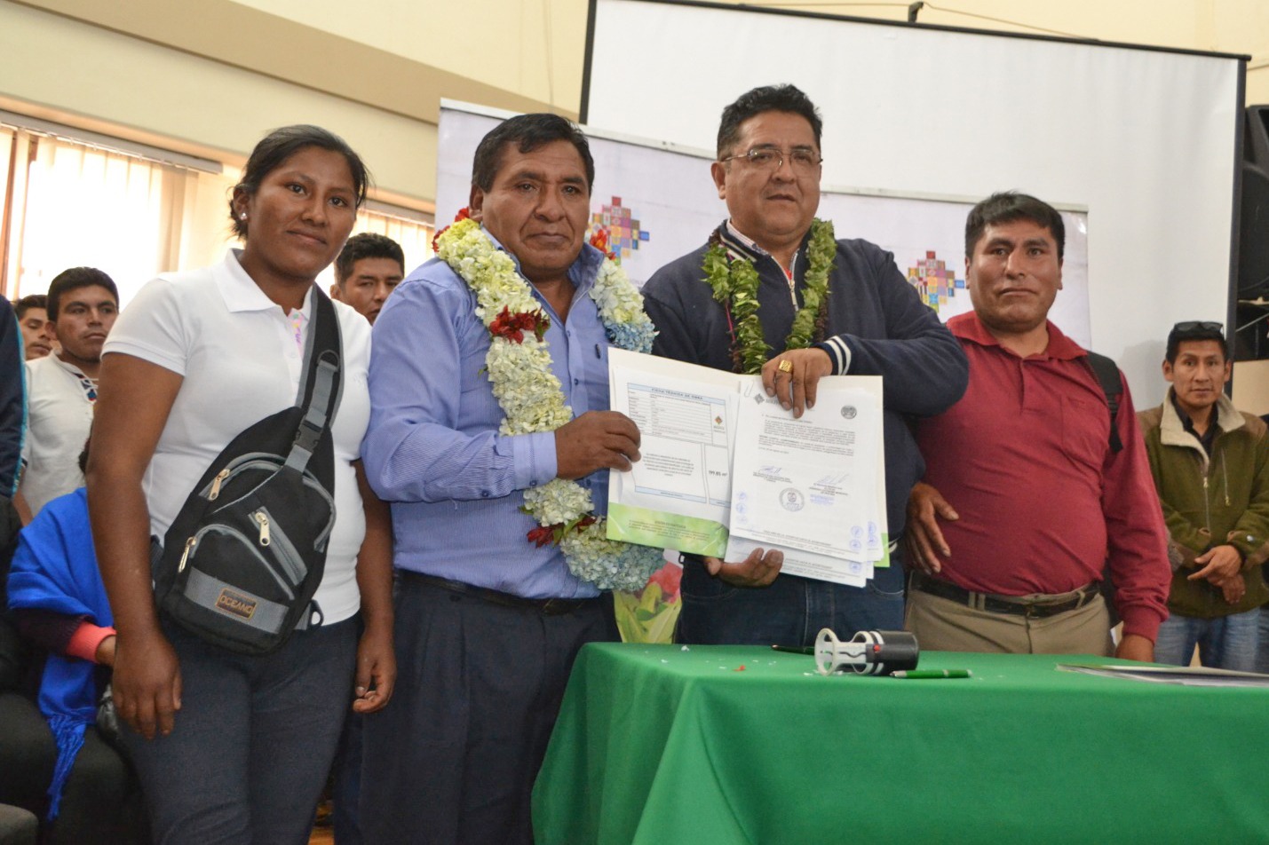 En seis municipios de Yungas se ejecutarán 23 obras de impacto con una inversión mayor a Bs 5,1 millones