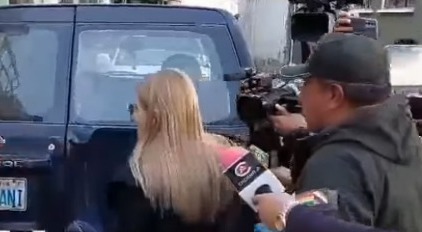 Justicia ordena detención domiciliaria para suegra del exalcalde Revilla