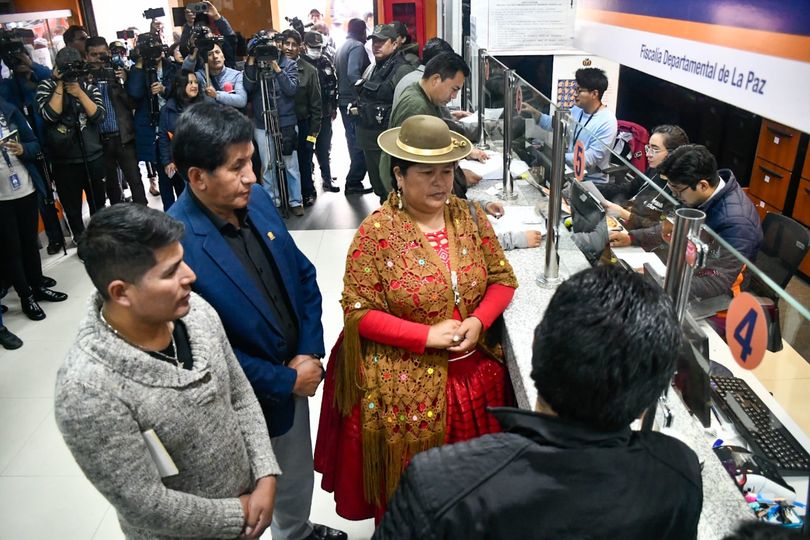 Senadores del MAS presentan denuncia penal contra vocales de la Sala Constitucional de La Paz por frenar interpelaciones