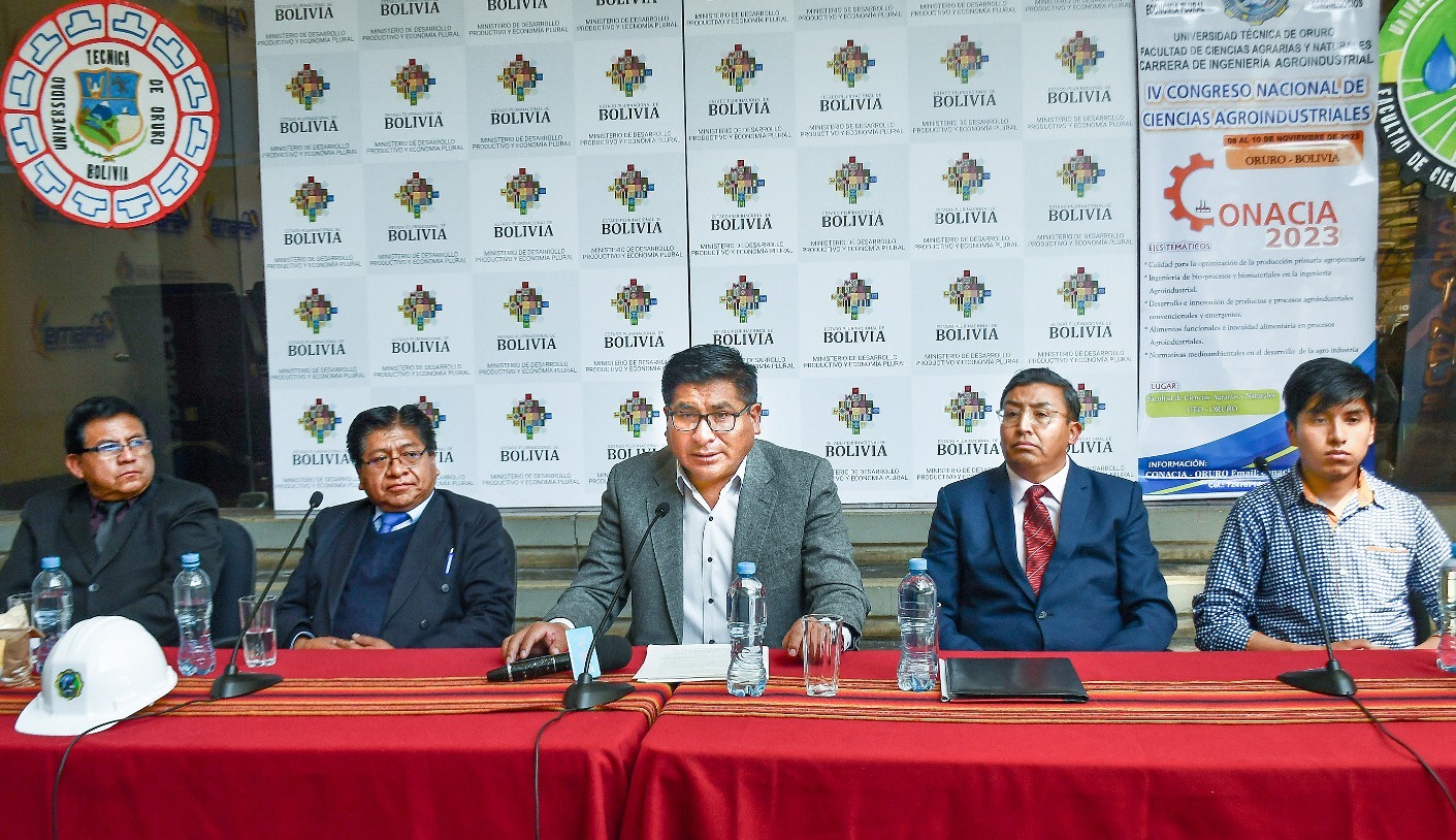 Alistan Congreso de Ciencias Agroindustriales en Oruro con miras a fortalecer la industrialización 
