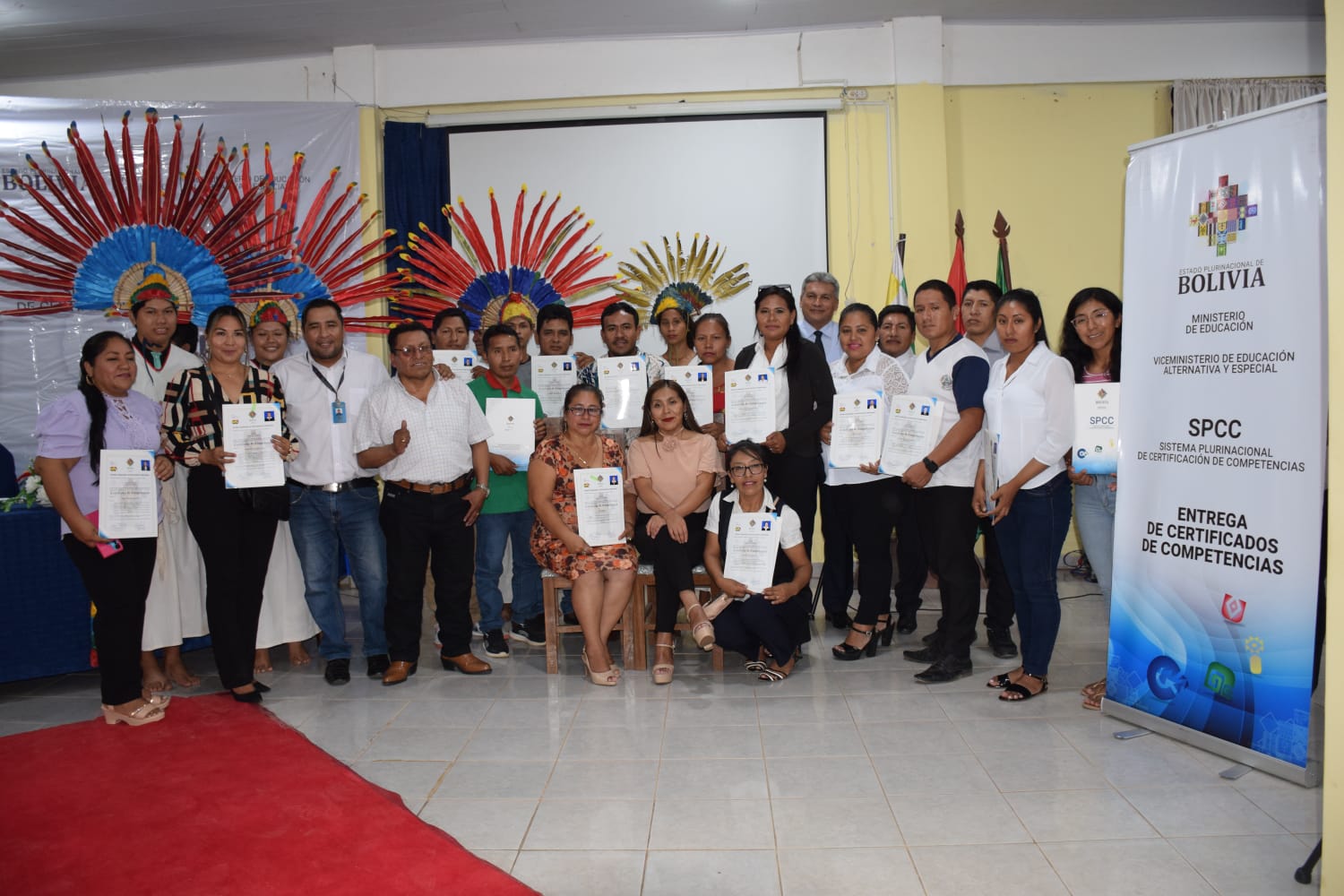 En Beni 162 trabajadores recibieron certificados de competencia del Ministerio de Educación