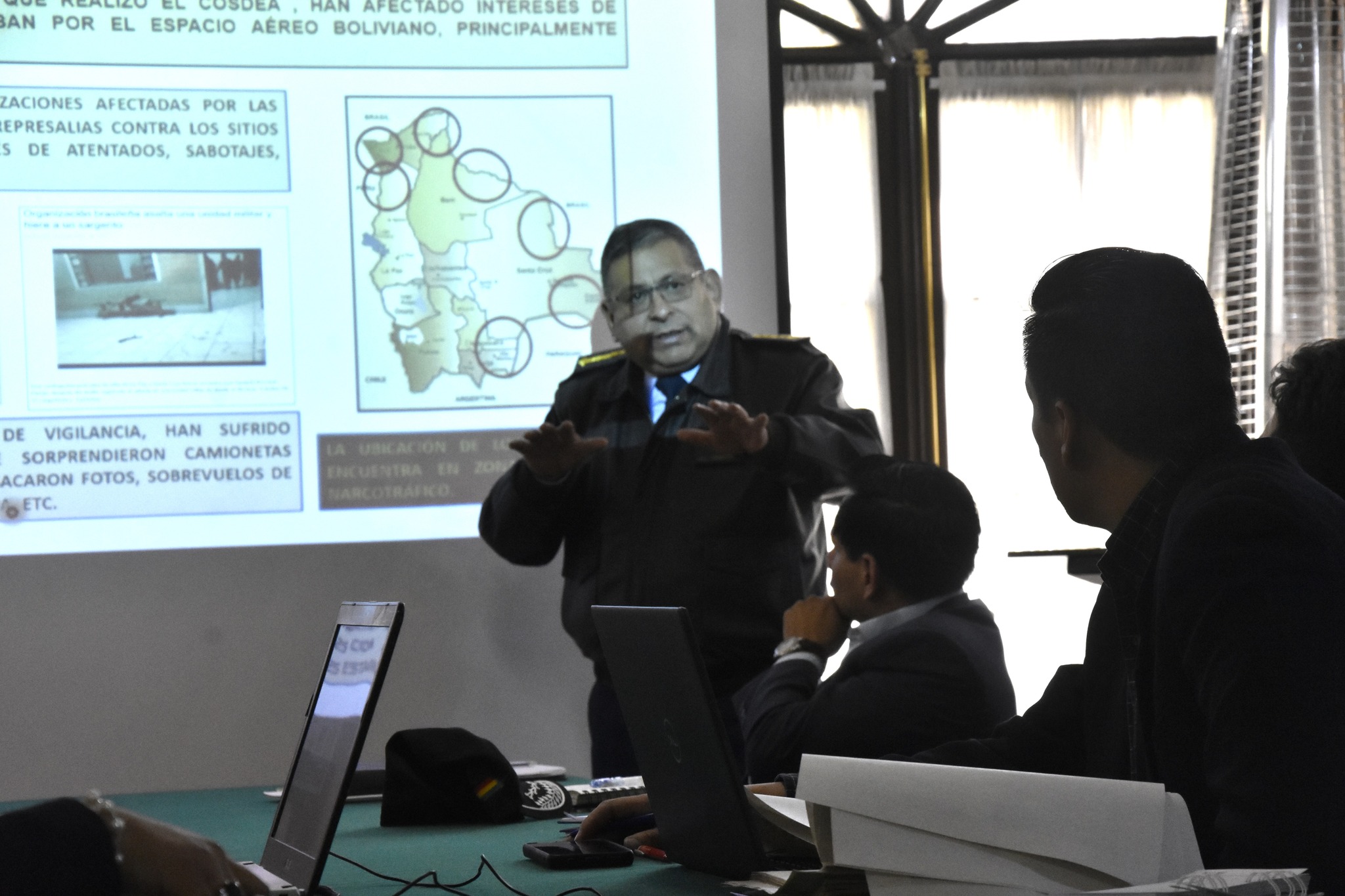 Entidades coordinan acciones para desarticular tráfico aéreo de cocaína con ayuda de radares