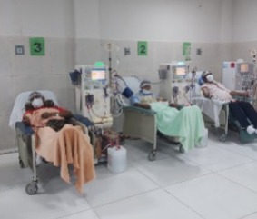Salud verifica atención a pacientes de hemodiálisis en Santa Cruz