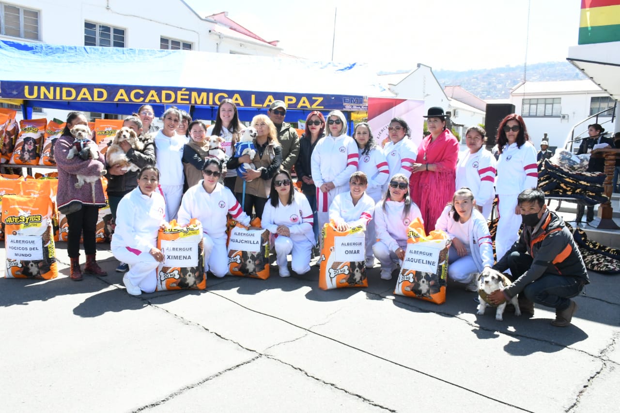 Ejército entrega 17.000 kilos de alimento para canes, tras campaña “Un cariño que deja huella”