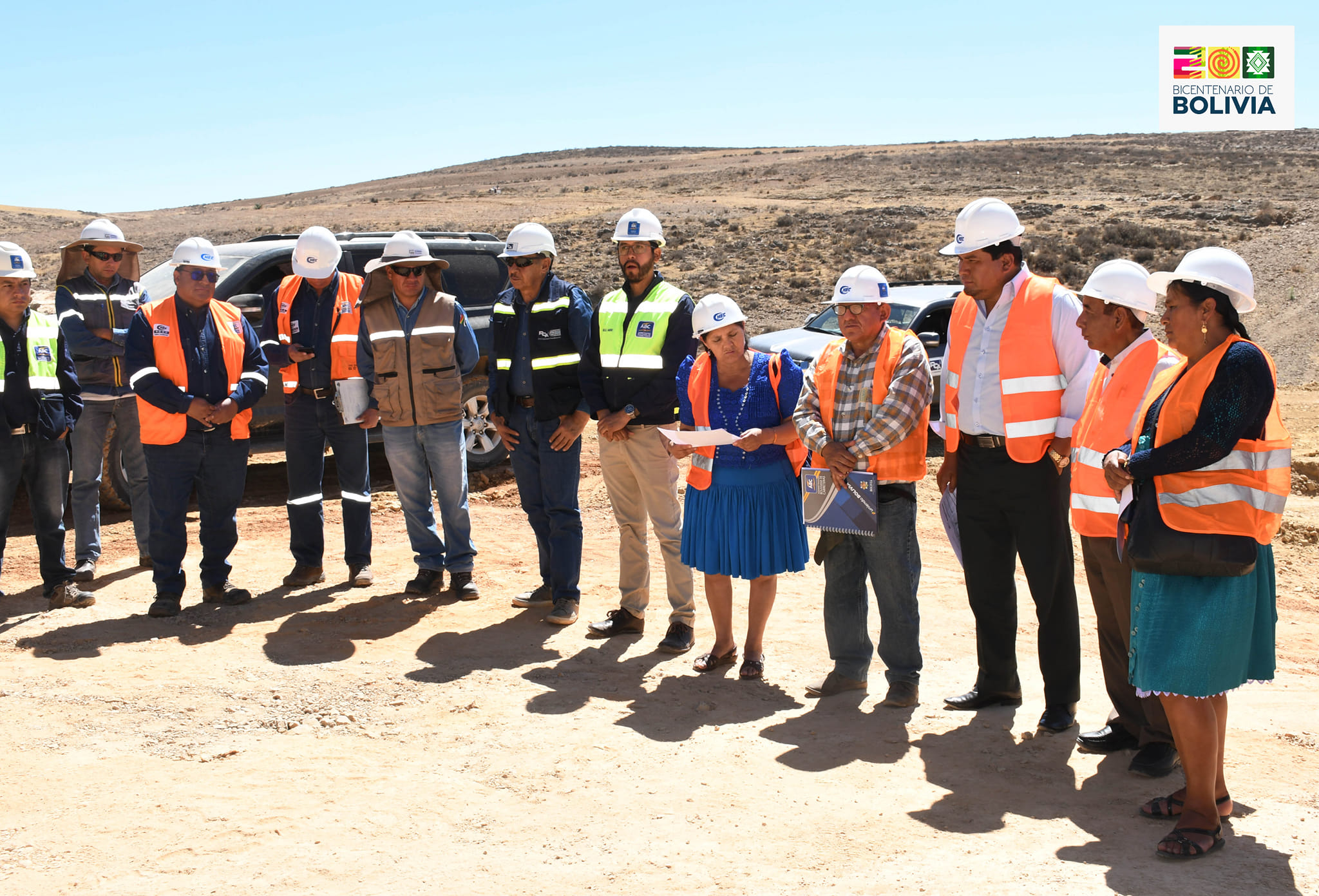 Construcción de la carretera Sucre – Yamparáez tiene un avance del 34%