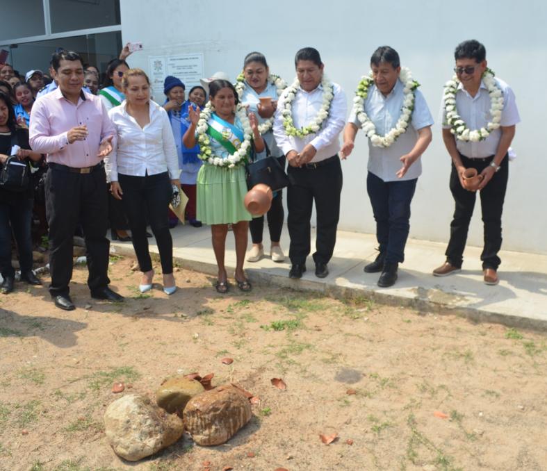 Choquehuanca entrega en La Guardia 76 viviendas por Bs 6,8 millones 