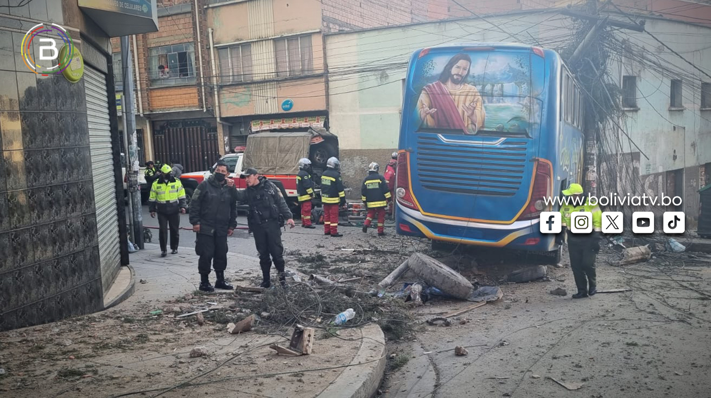 Accidente de tránsito deja un fallecido y personas heridas en La Paz
