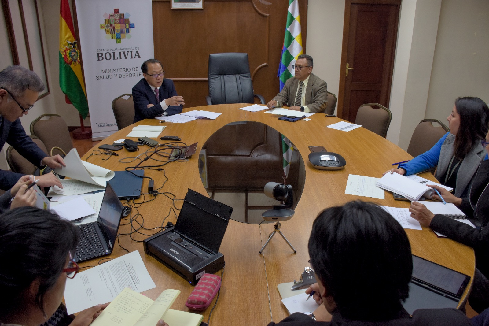 Bolivia y Japón consolidan acuerdo para donación de equipamiento hospitalario por $us 2,8 millones