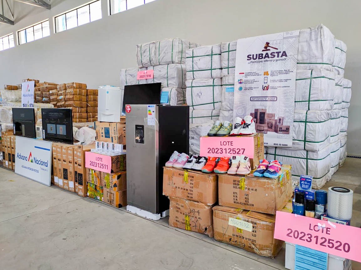 Aduana dispone 28 toneladas de mercancía comisada para Subasta Electrónica 2023 en Potosí