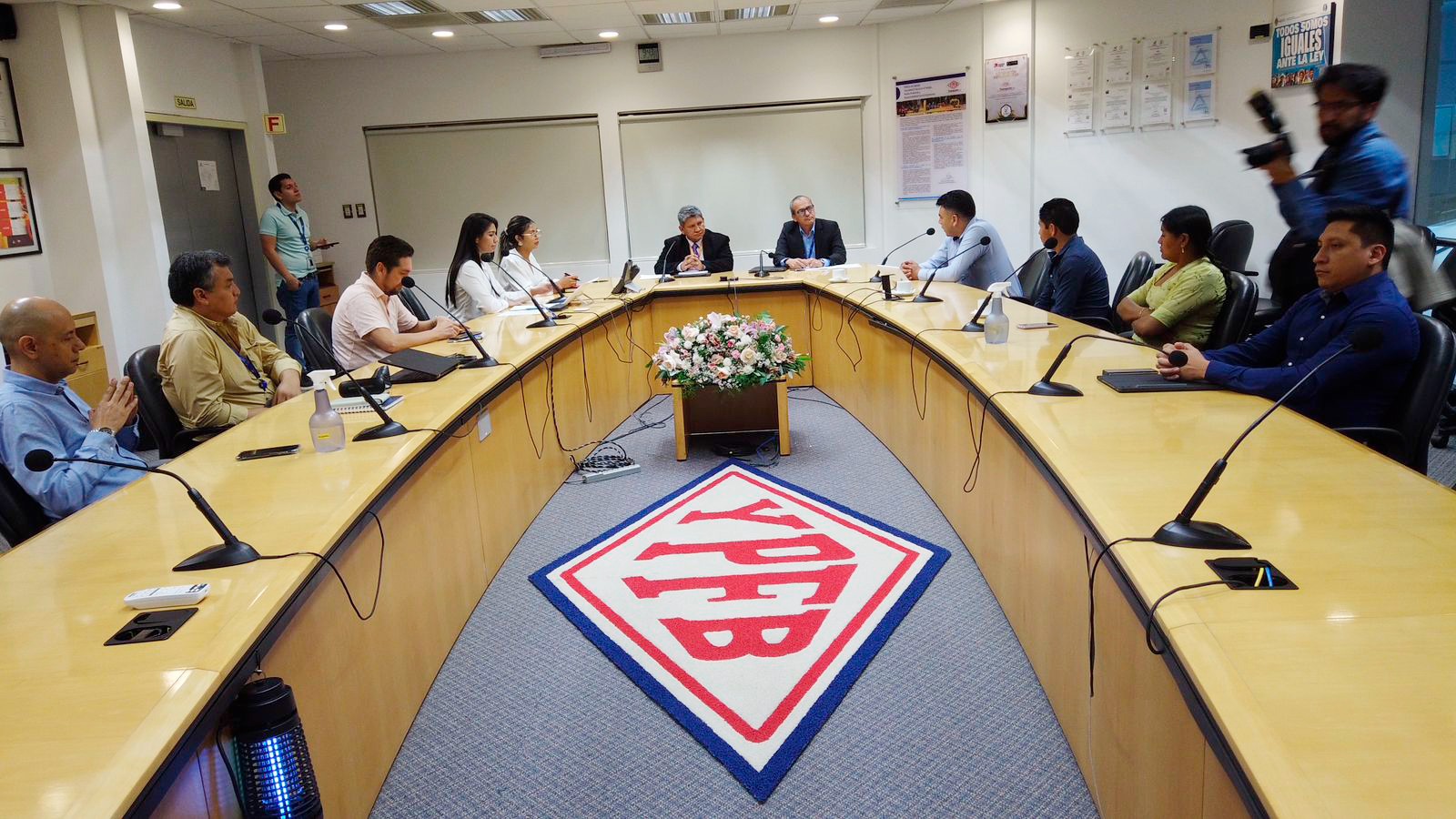 YPFB y Gobernación de Chuquisaca acuerdan mejoras y adecuaciones en poliducto Camiri–Sucre