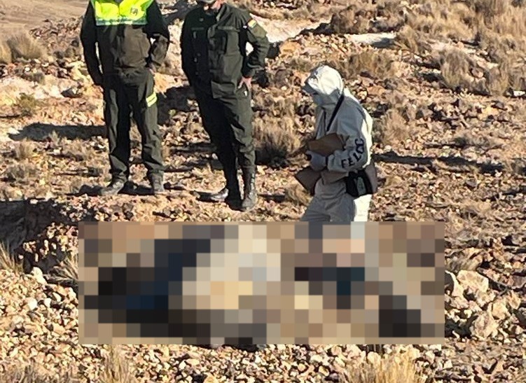 Fiscalía forma comisión para investigar la muerte de dos personas encontradas semienterradas en Oruro