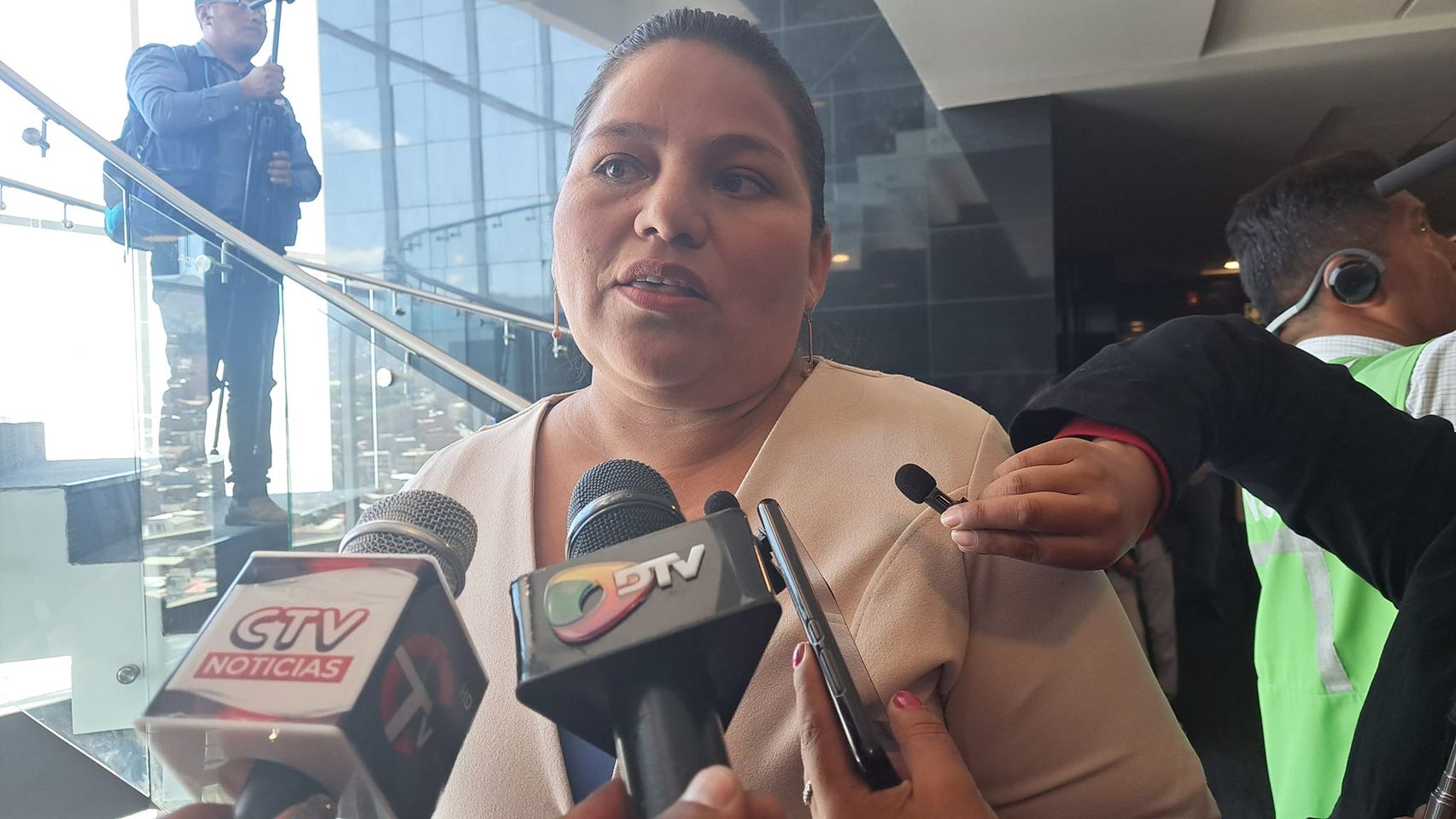 Diputada Choque señala que resoluciones del congreso “evista” no preocupan, son ilegales y muestran desesperación