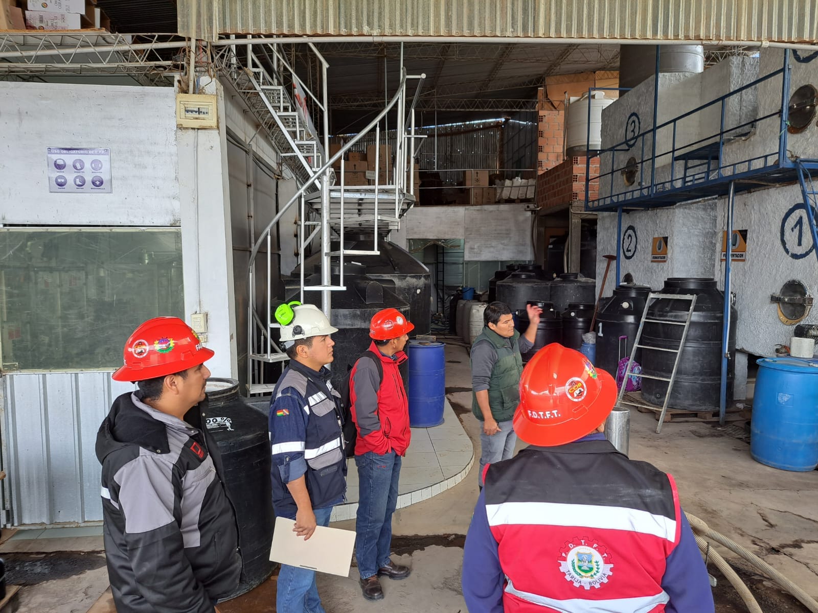 Trabajo verifica incumplimiento de leyes sociales en una vinícola en Tarija