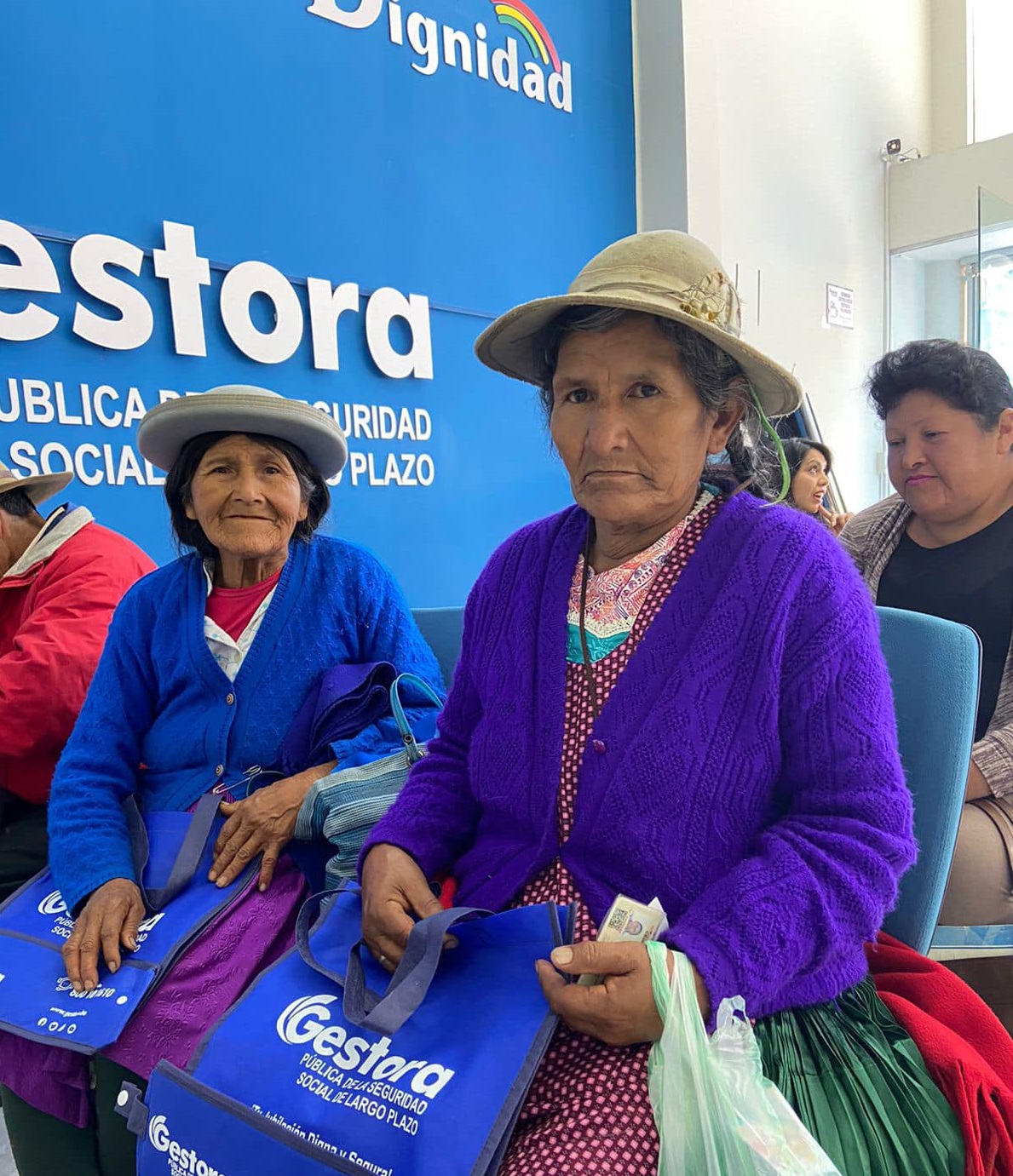 Gestora: El 53,89% de la población beneficiaria con la Renta Dignidad son mujeres