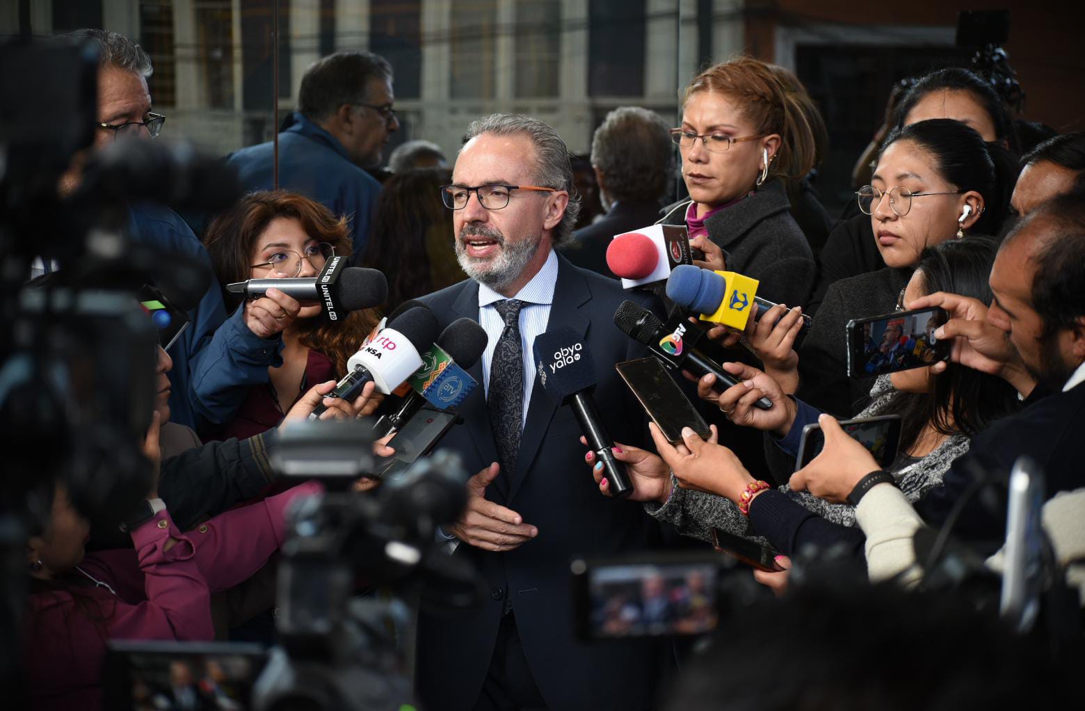 Portavoz ve que Morales acude a prácticas de la derecha al atacar al hijo del presidente Arce y lo desafía a presentar la denuncia