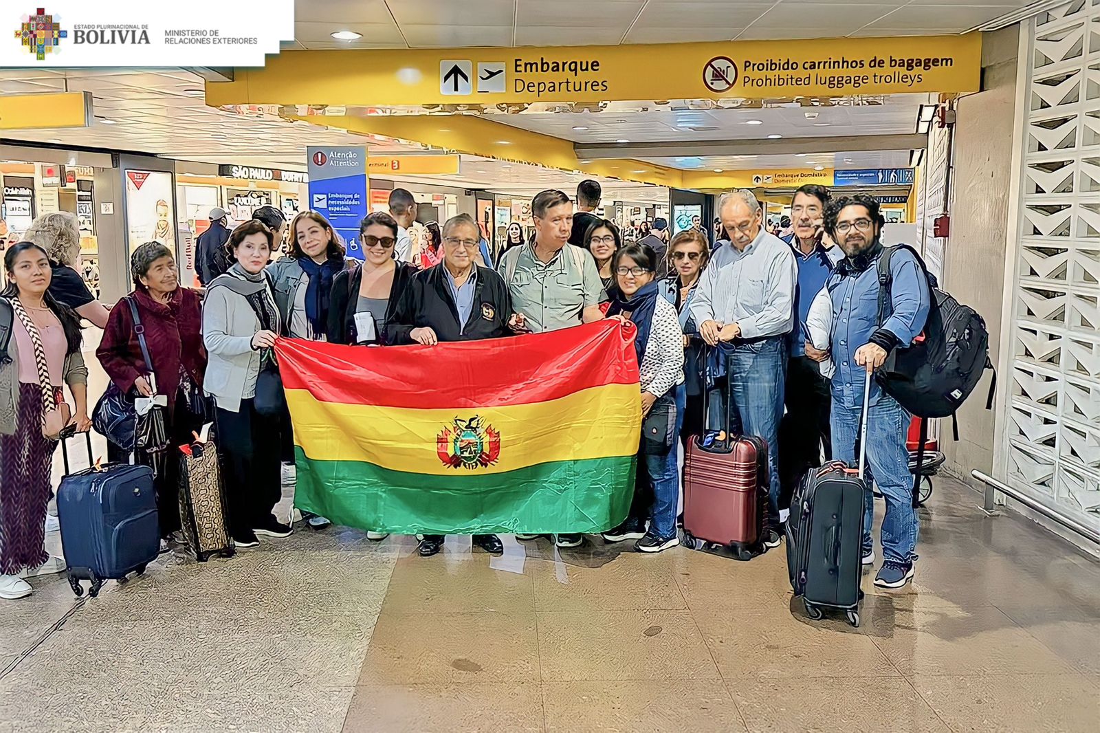Cancillería viabiliza repatriación de 17 bolivianos por conflicto entre Israel y Palestina