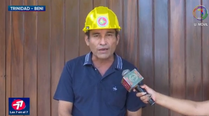 Trabajadores en construcción de Beni ultima detalles para llegar al cabildo en El Alto 