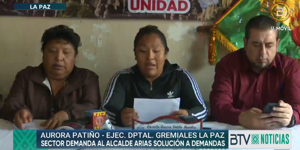Gremiales reclaman al alcalde Arias falta de control a comerciantes ilegales en la ciudad