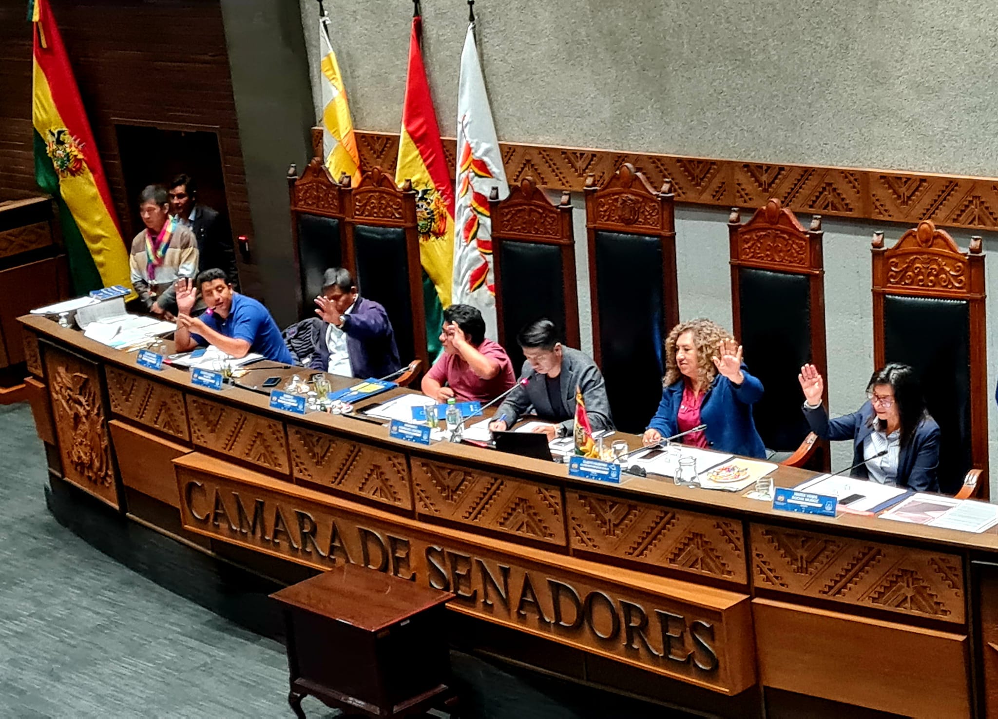 Senado interpela a 16 ministros y tramita 3.555 informes escritos y 63 informes orales en tres legislaturas