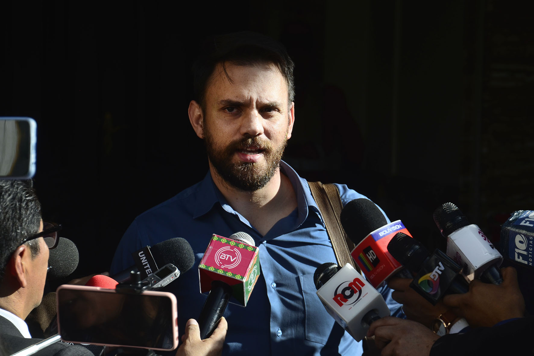 Ministro pide a exautoridades “no asustarse” por el cabildo porque no expulsará ni proclamará a nadie