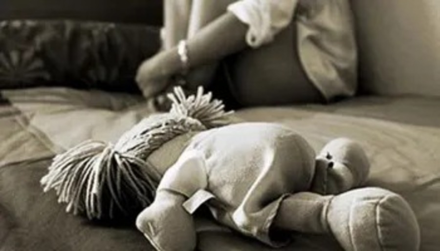 Sepdavi apoya con abogado y brinda atención psicológica a niña violada en Uncía 