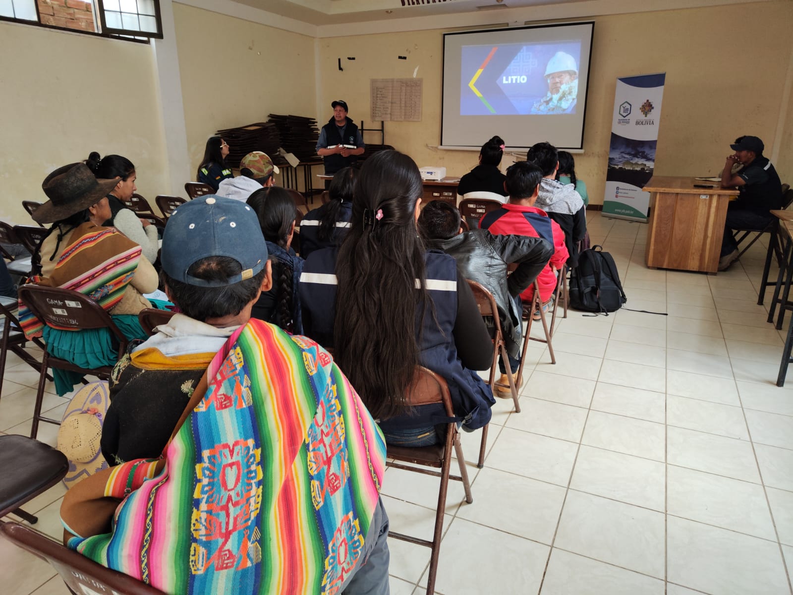 Alcalde de Acasio destaca que la industrialización del litio generará desarrollo en Potosí