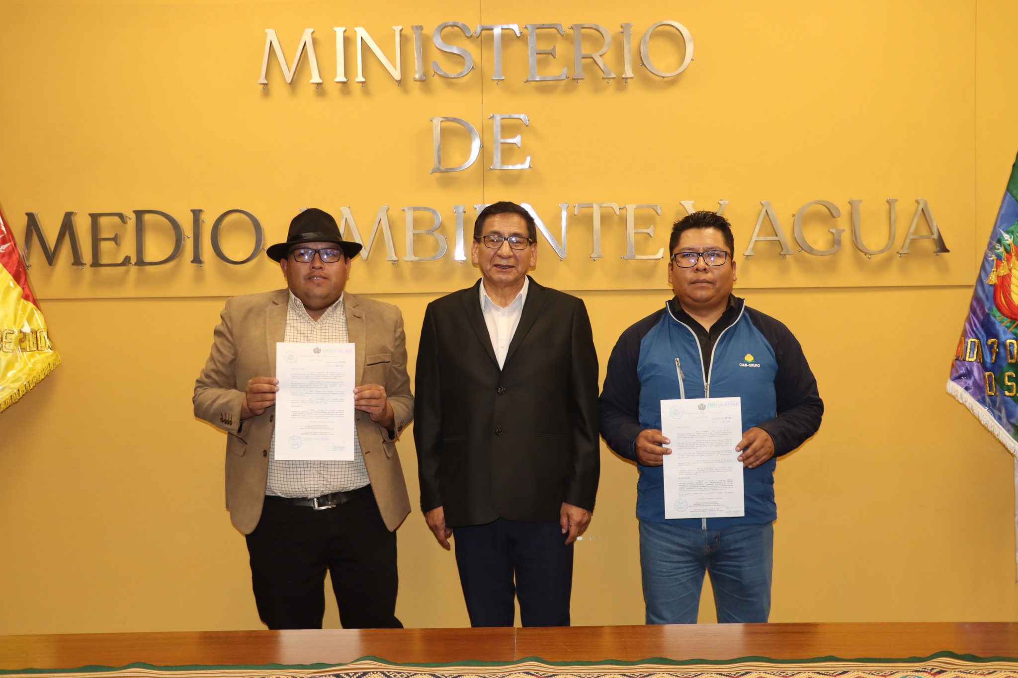 Posesionan a dos nuevos viceministros en el Ministerio de Medio Ambiente con la tarea de enfrentar la crisis climática