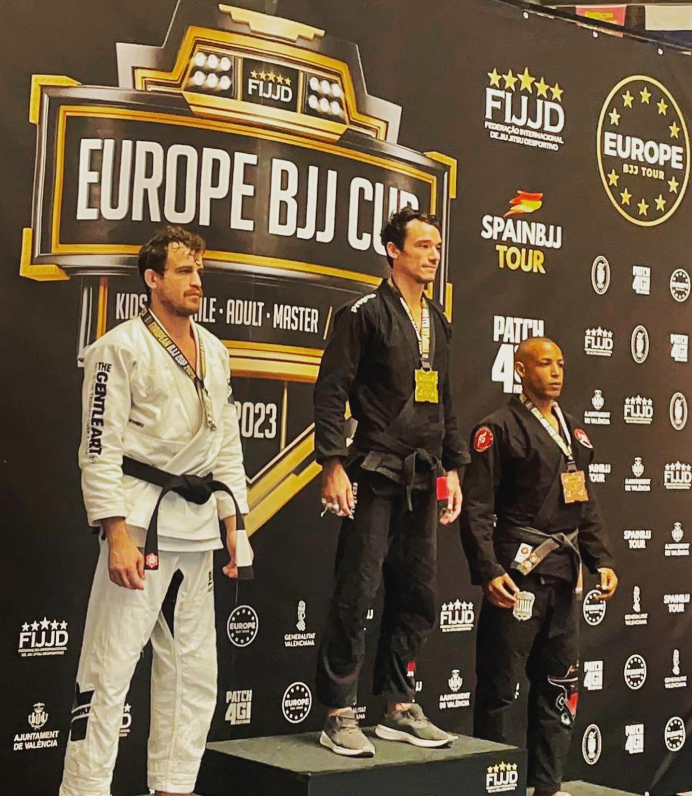 Presidente felicita a medallistas bolivianos de oro y bronce en torneo europeo de Jiu-Jitsu
