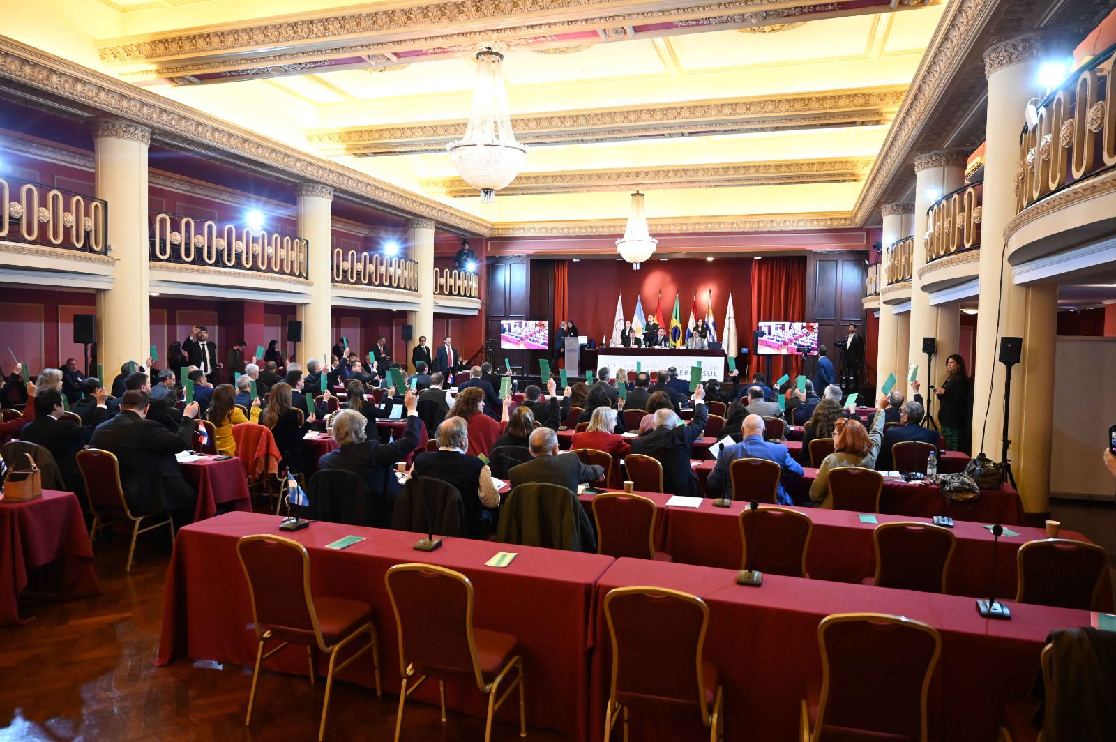 Supraestatal Mendoza espera para noviembre adhesión plena de Bolivia al Mercosur