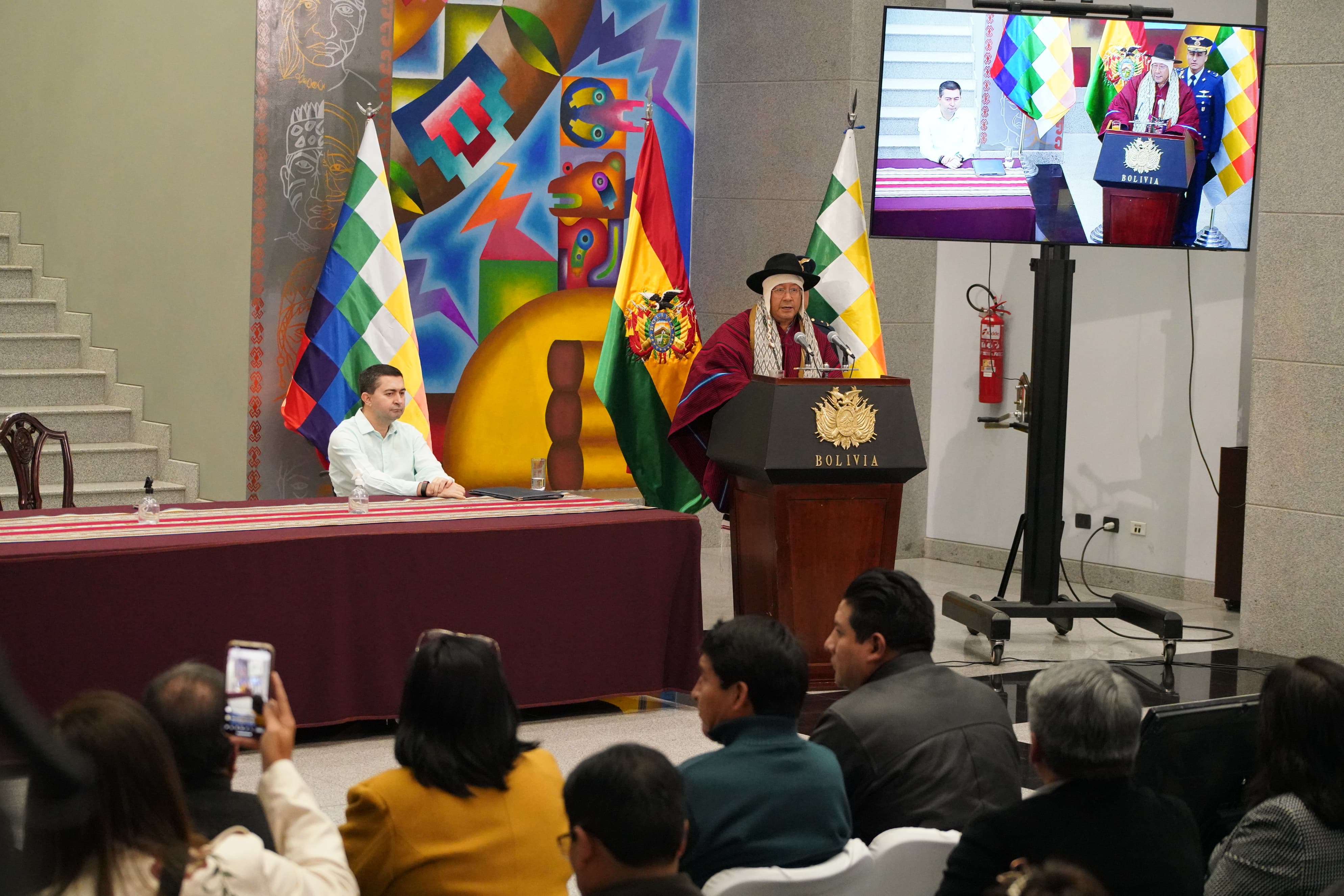 Bolivia alcanza el 71% de delimitación territorial entre municipios y departamentos 