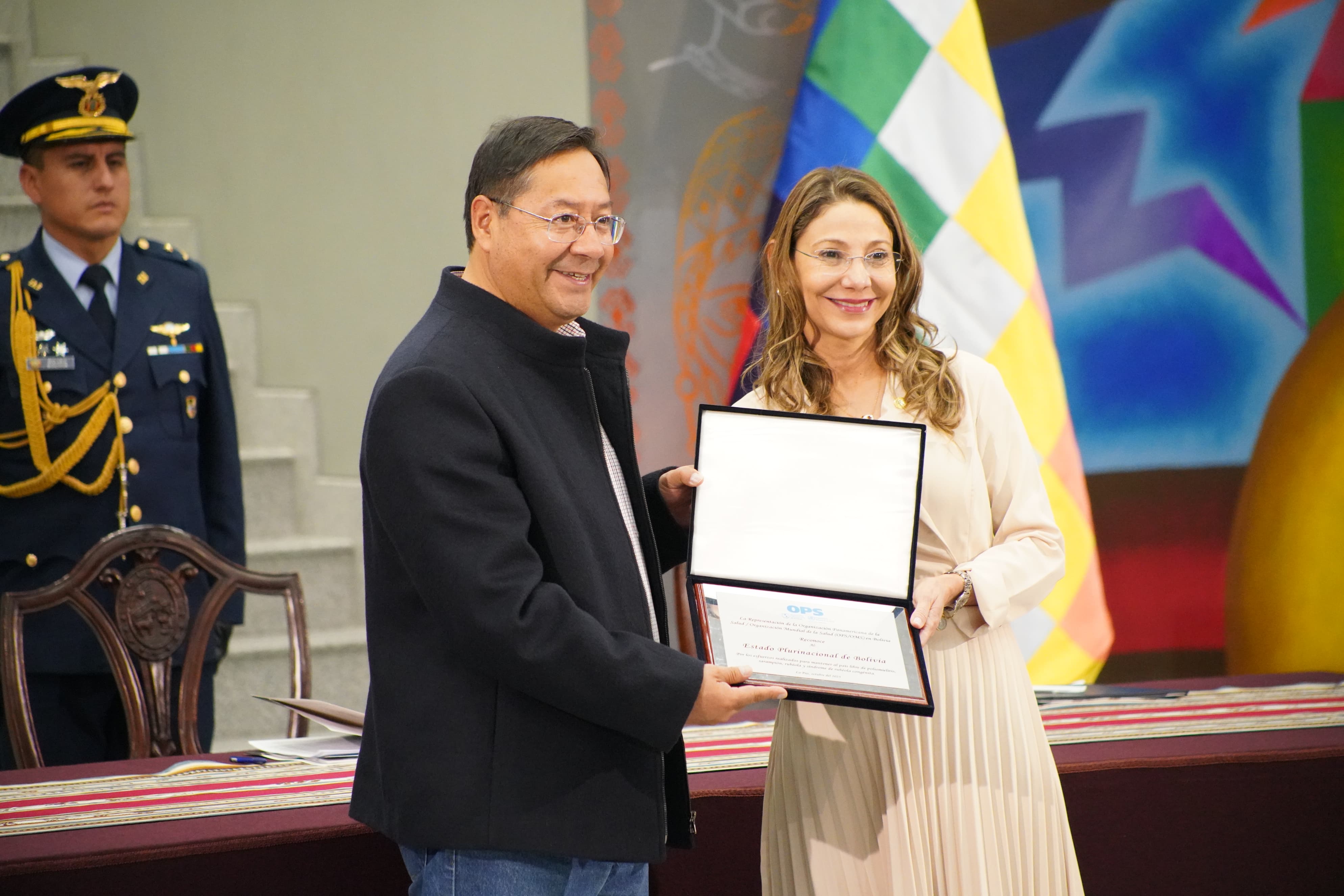 OMS/OPS certifican a Bolivia como país libre de poliomielitis, sarampión y rubéola