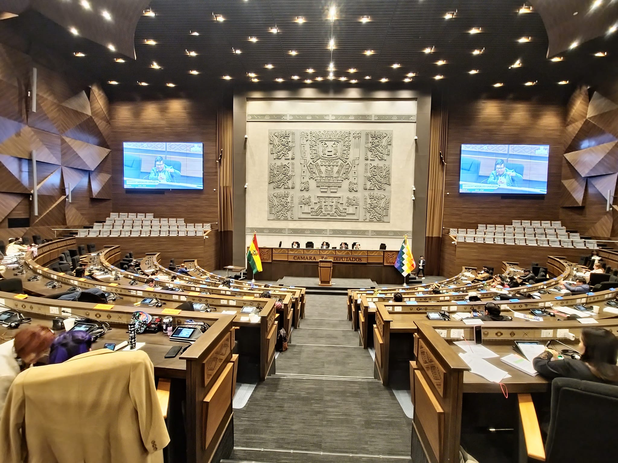 Diputados aprueban ley que da curso a recalificación de más de 4.000 folios de víctimas de dictaduras rechazados en 2004