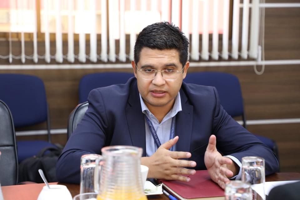 Peña acusa a Camacho de poner a Santa Cruz debajo de sus intereses y dice que el vicegobernador es un adorno