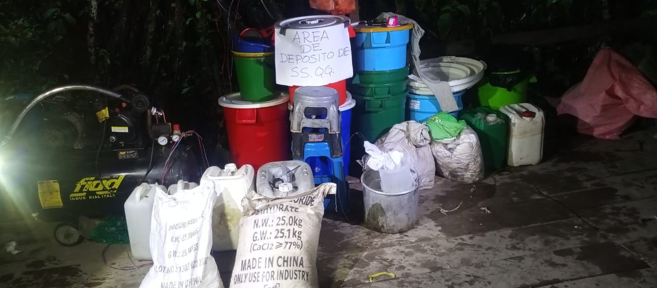 Felcn descubre un laboratorio de producción de cocaína en Ivirgarzama