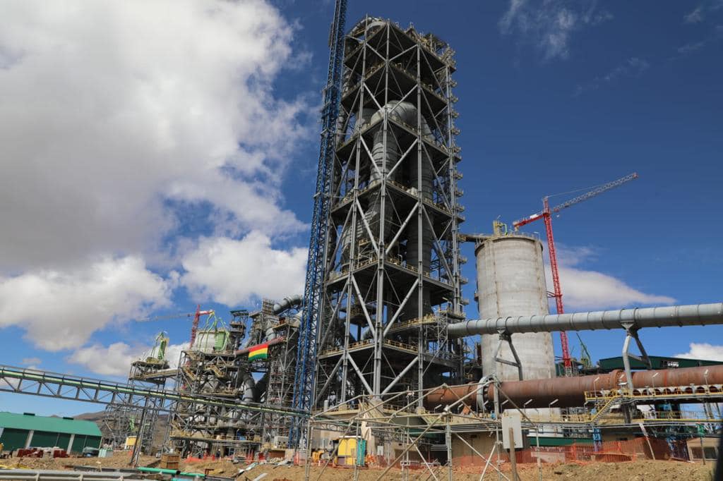 Confirman para el 9 de noviembre la inauguración de la Planta de Cemento en Potosí