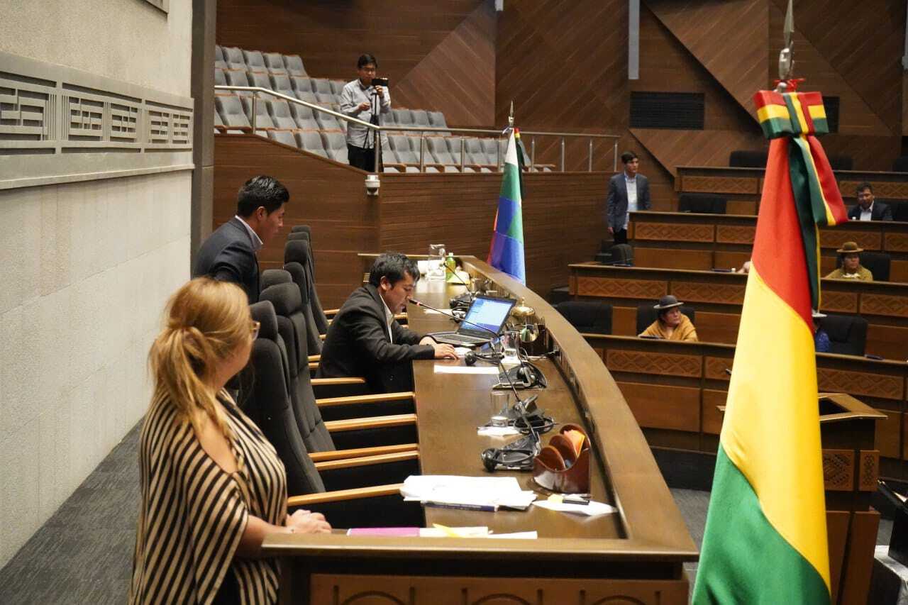 Potosino Israel Huaytari jura como presidente de la Cámara de Diputados