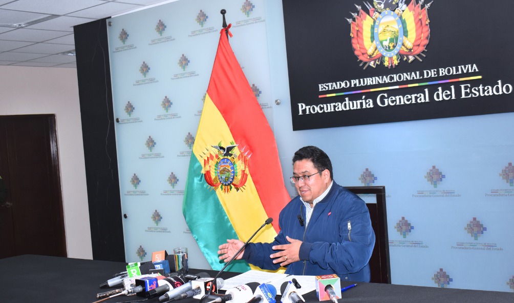 Procuraduría analiza posible demanda contra Perú por decreto que pone restricciones al combustible boliviano